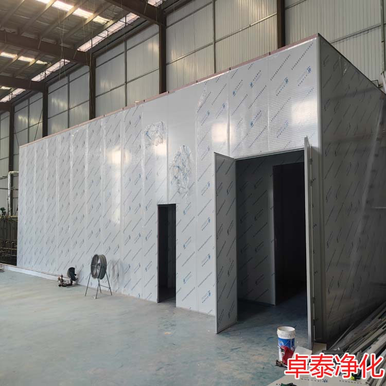 卓泰凈化今日邢臺(tái)食品灌裝凈化車間施工現(xiàn)場(chǎng)圖